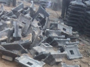 未经处理灰铁护栏底座